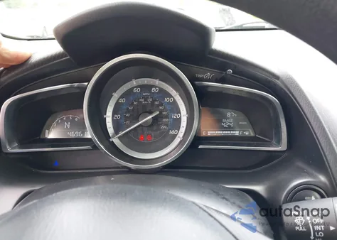 2017 Toyota Yaris Ia z USA, uszkodzony, nr VIN 3MYDLBYVXHY185715